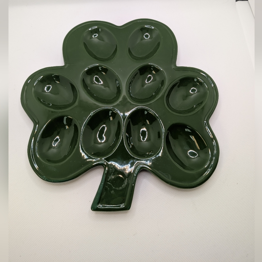 Green Shamrock Egg Tray